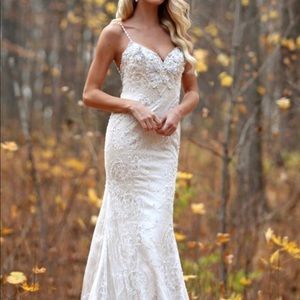 Marisa 111 size 12 wedding dress.